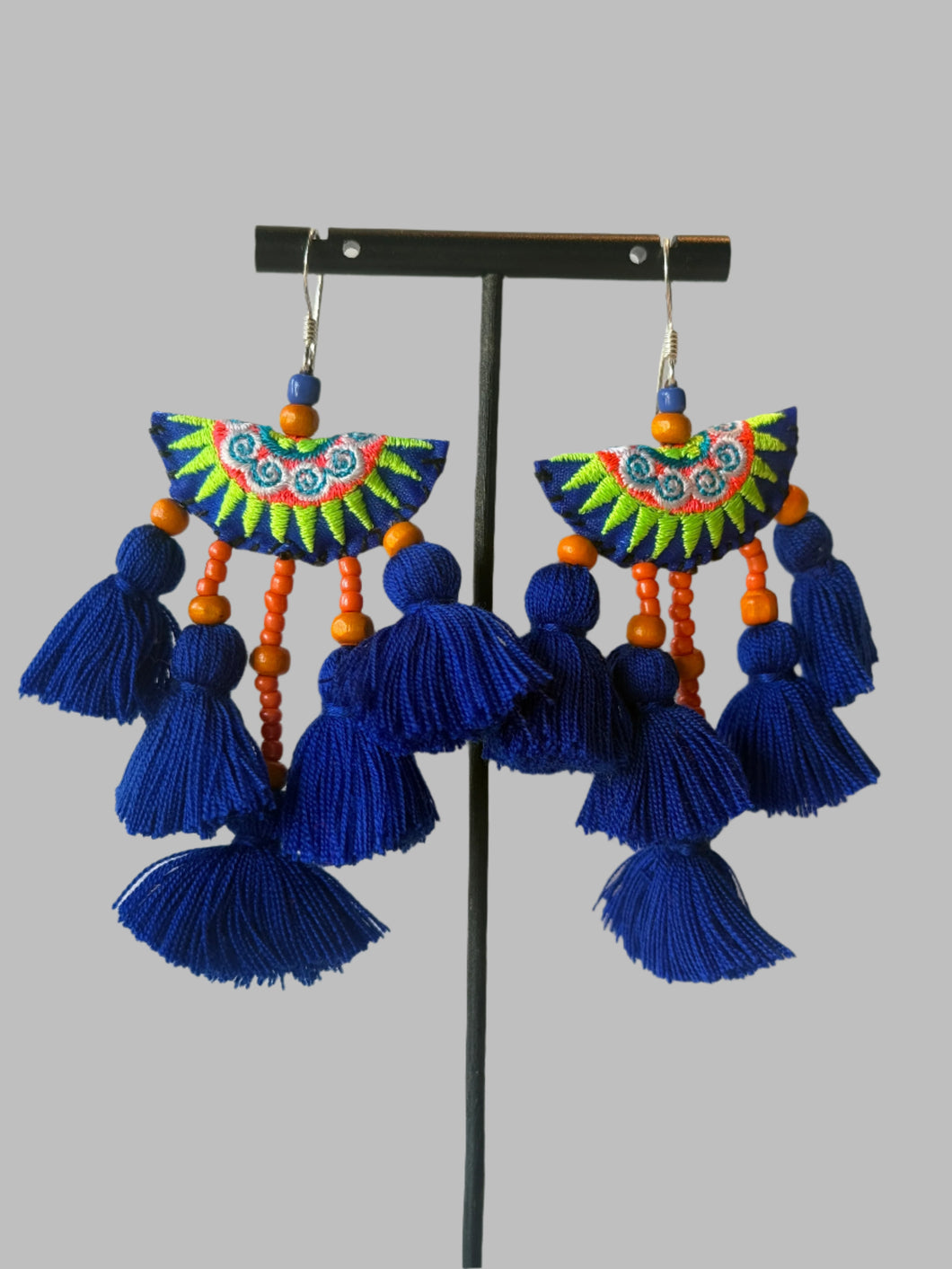 (New Collection) Handcraft Earrings From Thailand (I01)